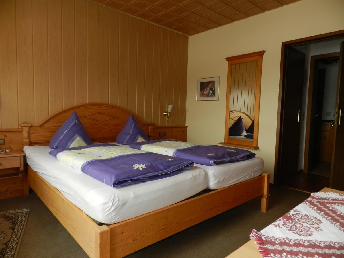 Hotel Dachsberger-Hof Wittenschwand Екстер'єр фото